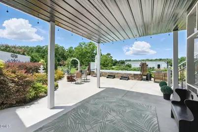 474 E Barefoot Road, Newton Grove, NC 28366 - Photo 10