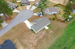 404 S Eastwood Dr, Benson, NC 27504 - Photo 70