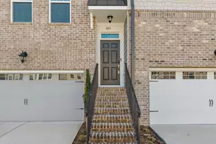 1011 Lathrop Ln, Apex, NC 27523 - Photo 2