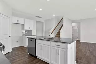 214 Pisgah St, Sanford, NC 27330 - Photo 8