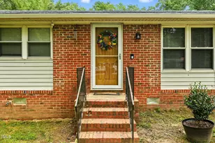 212 Hemlock Dr, Durham, NC 27705 - Photo 4