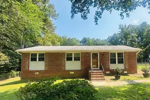 212 Hemlock Dr, Durham, NC 27705 - Photo 1