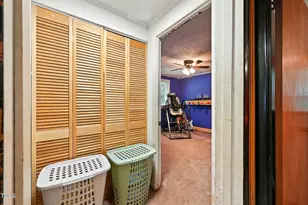 212 Hemlock Dr, Durham, NC 27705 - Photo 16