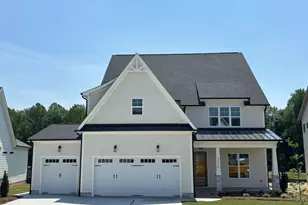 2309 Hilltop Bluffs Ct, Fuquay Varina, NC 27526 - Photo 2