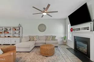 105 Beaconwood Ln, Holly Springs, NC 27540 - Photo 24