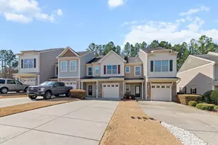 105 Beaconwood Ln, Holly Springs, NC 27540 - Photo 2
