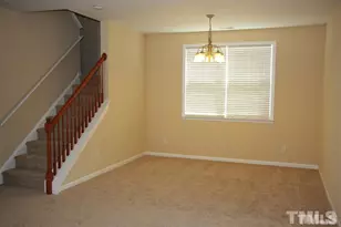 2023 Remington Oaks Cir, Cary, NC 27519 - Photo 4