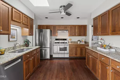 10 Lark Circle, Chapel Hill, NC 27517 - Photo 18