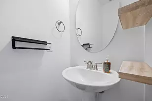 902 Talbot Pl, Durham, NC 27703 - Photo 14