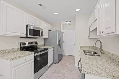 5501 Stewartby Drive, Raleigh, NC 27613 - Photo 14