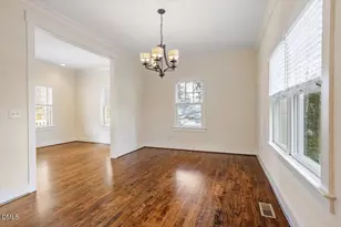 2718 Peachtree St, Raleigh, NC 27608 - Photo 20