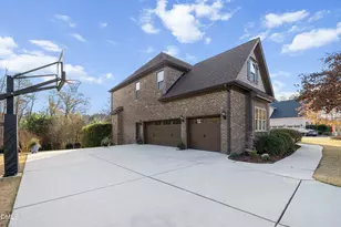312 Karpen Ln, Cary, NC 27519 - Photo 4