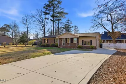 133 Crescent Street, Pine Level, NC 27569 - Photo 2