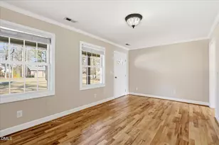 133 Crescent St, Pine Level, NC 27569 - Photo 6