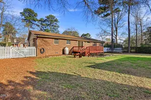 133 Crescent St, Pine Level, NC 27569 - Photo 4