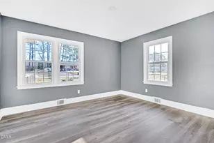 1249 Oakridge Ave, Henderson, NC 27536 - Photo 8