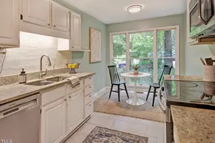 125 Mallard Ct, Chapel Hill, NC 27517 - Photo 8