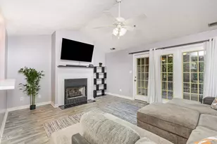 352 Bubble Creek Ct, Fayetteville, NC 28311 - Photo 6