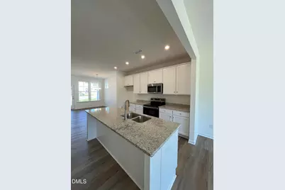 1413 Goldsboro Avenue, Sanford, NC 27330 - Photo 2