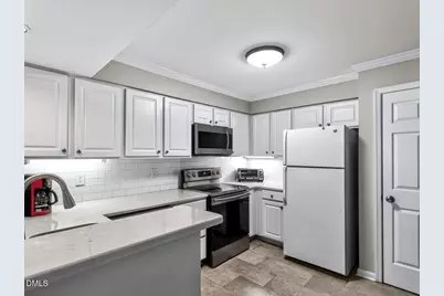 1061 Wirewood Drive #204, Raleigh, NC 27605 - Photo 8