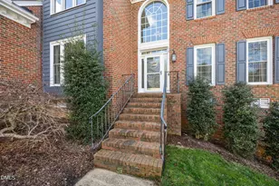 117 Fox Briar Ln, Cary, NC 27518 - Photo 4