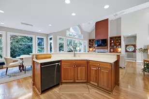 81008 Alexander, Chapel Hill, NC 27517 - Photo 16