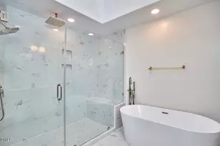 2400 Rockridge Ct, Raleigh, NC 27612 - Photo 30