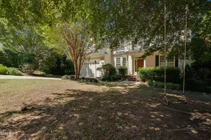 117 Buckhurst Dr, Cary, NC 27513 - Photo 4