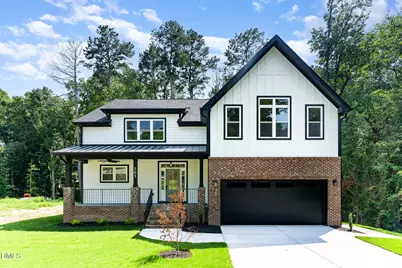 301 W College Street, Louisburg, NC 27549 - Photo 2