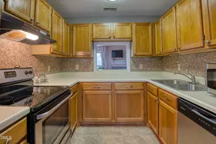 4641 Timbermill Ct, Raleigh, NC 27612 - Photo 10