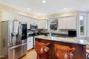 3505 Creekwood Bluffs Ct, Apex, NC 27539 - Photo 6