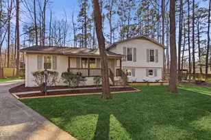 7 Cates Ct, Hillsborough, NC 27278 - Photo 2