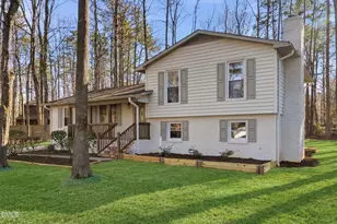 7 Cates Ct, Hillsborough, NC 27278 - Photo 2