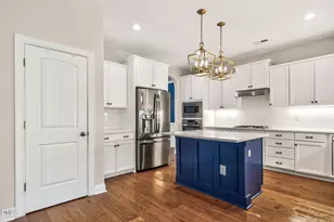 109 Collins St, Holly Springs, NC 27540 - Photo 6