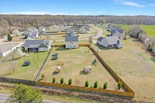 277 Glendale Cir, Sanford, NC 27332 - Photo 36