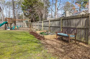 5512 Banwell Pl, Raleigh, NC 27613 - Photo 38