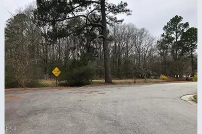 701 E Battle Avenue, Tarboro, NC 27886 - Photo 2