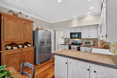 109 S Drawbridge Lane, Cary, NC 27513 - Photo 14