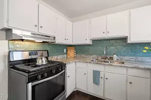 825 Waring St, Durham, NC 27704 - Photo 8