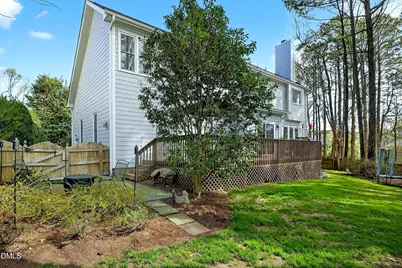 9805 Rockledge Drive, Raleigh, NC 27617 - Photo 46