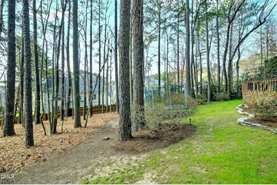 9805 Rockledge Drive, Raleigh, NC 27617 - Photo 52