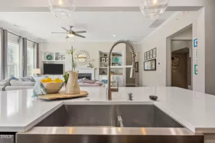 105 Utley Bluffs Dr, Holly Springs, NC 27540 - Photo 14