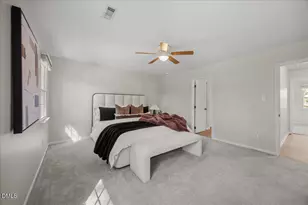 5725 Pool Side Dr, Raleigh, NC 27612 - Photo 12