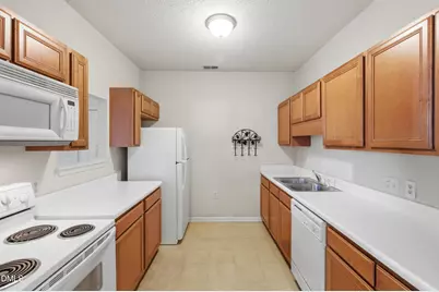 3010 Winston Drive #67, Burlington, NC 27215 - Photo 4