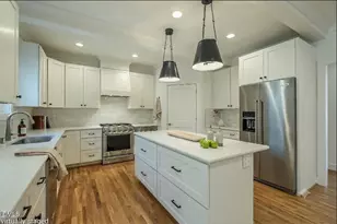 431 Wyndham Dr, Chapel Hill, NC 27516 - Photo 14