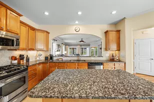 907 Footbridge Pl, Cary, NC 27519 - Photo 10