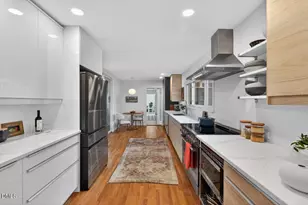 32 Mt Bolus Rd, Chapel Hill, NC 27514 - Photo 10