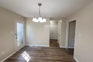 85 Elmbrook Ct, Fuquay Varina, NC 27526 - Photo 6