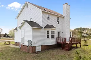 1636 Middle Ridge Dr, Willow Springs, NC 27592 - Photo 2