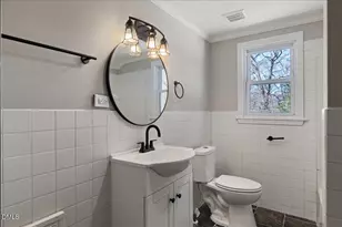 221 Charlotte Ave, Sanford, NC 27330 - Photo 36